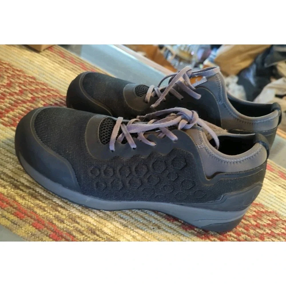 Men's Carhartt Outdoor Sneakers‎ Walking Comfort Size 10 M Excellent Condition!